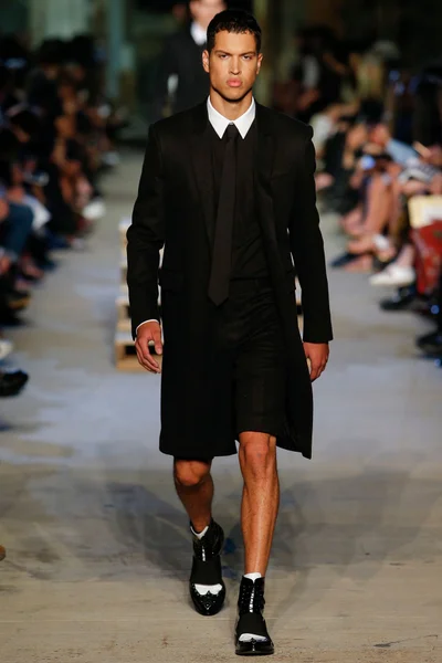 Look 51